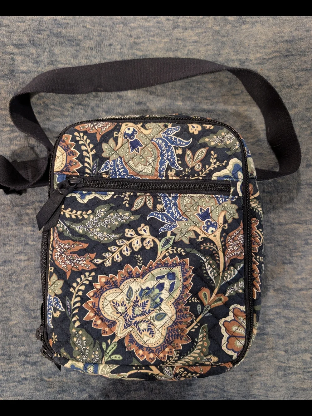 Vera Bradley Insulated Navy Camofloral Lunch Bag